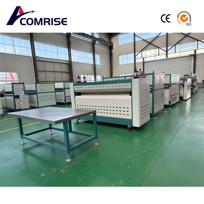 Wie verwandelt PP Hollow Grid Board Production Line Plastikpellets in Hohlgitterplatine?